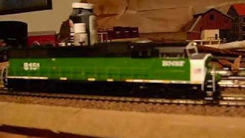 HO SCALE TRAIN LAYOUT PART 2