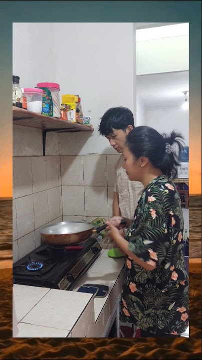 ISTRI MASAK #shorts #istri #masak #prank #lucu #viral