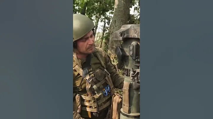 Ukraine War: Ukrainian soldier shows British weapons delivered to them - DayDayNews