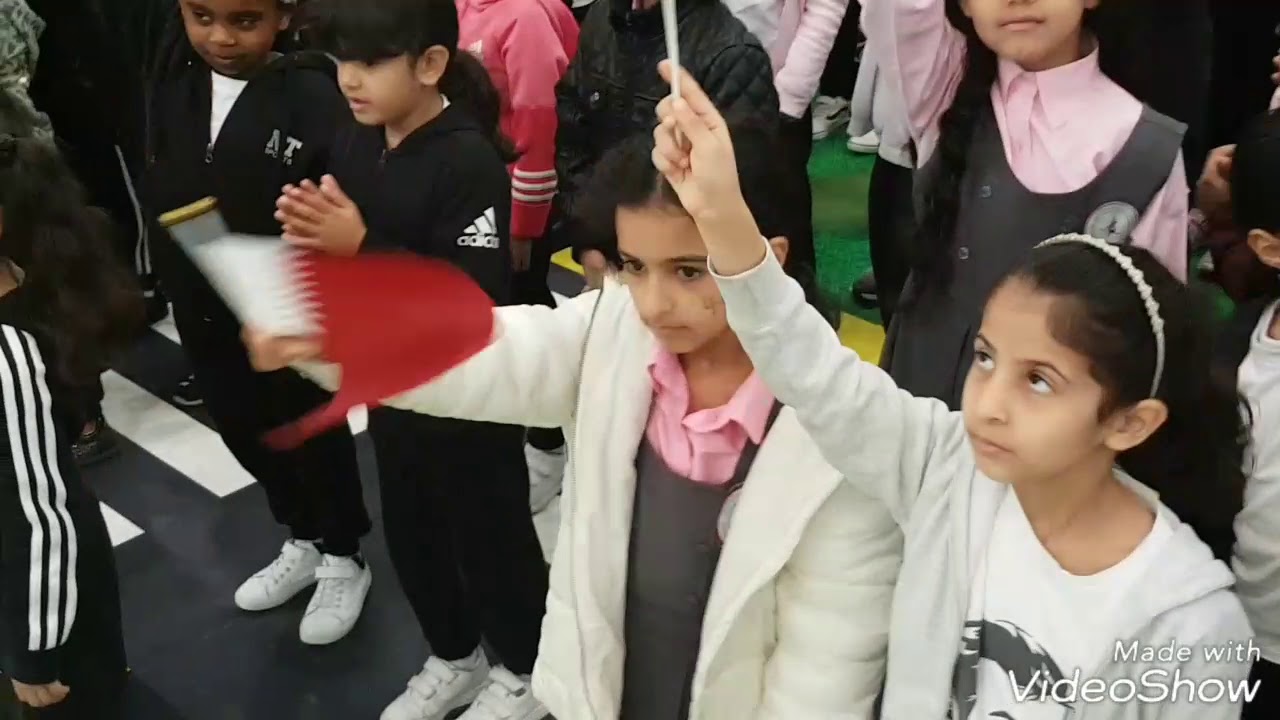 احتفال مدرسة ام صلال الابتدائيه للبنات بفوز العنابي