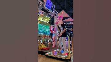 Stellar rain EDP 13 #furry #fursuit #ddr #nobar #dancedancerevolution #manokit