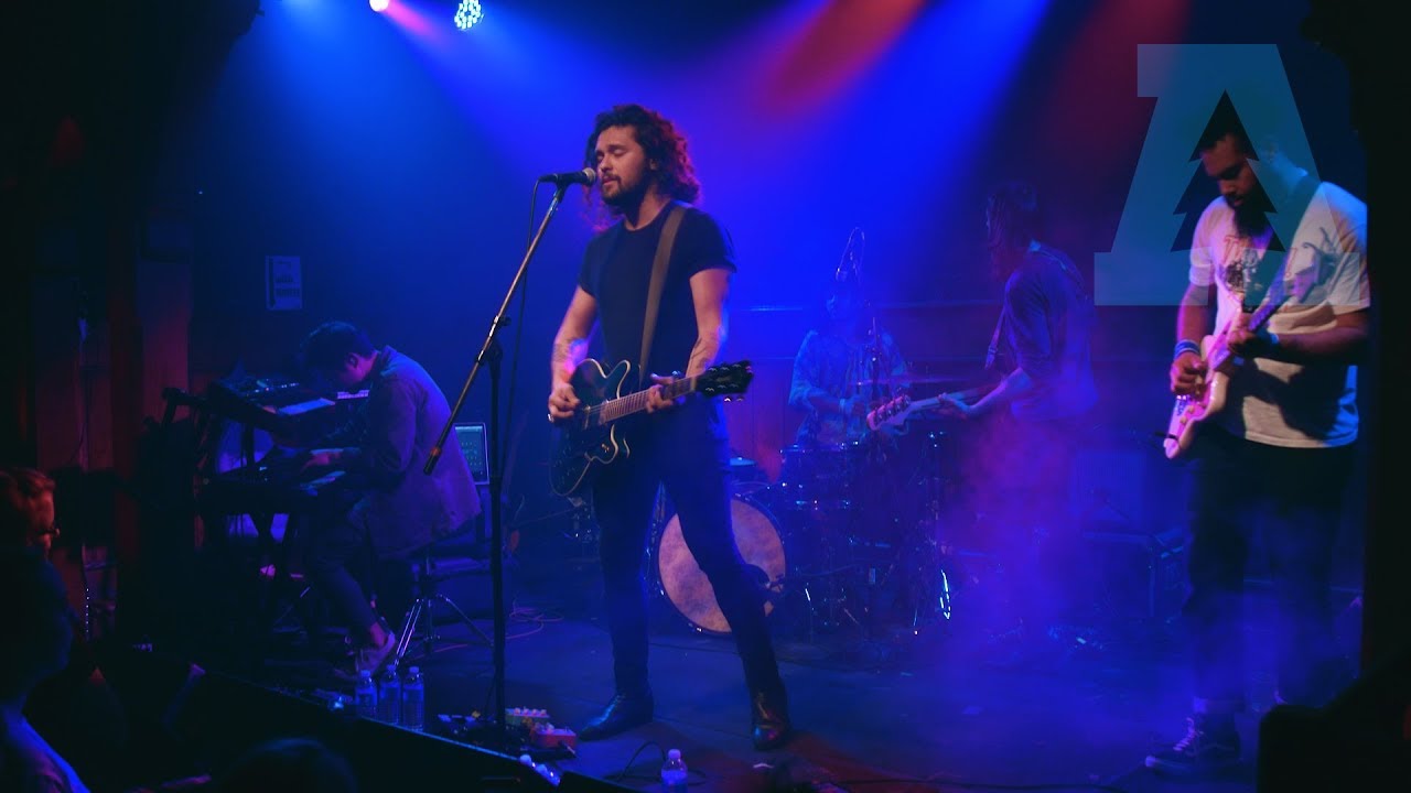 Gang of Youths - Keep Me In The Open - Shows From Schubas - YouTube