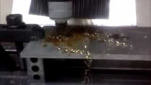 RF45 CNC aluminum tapping.wmv