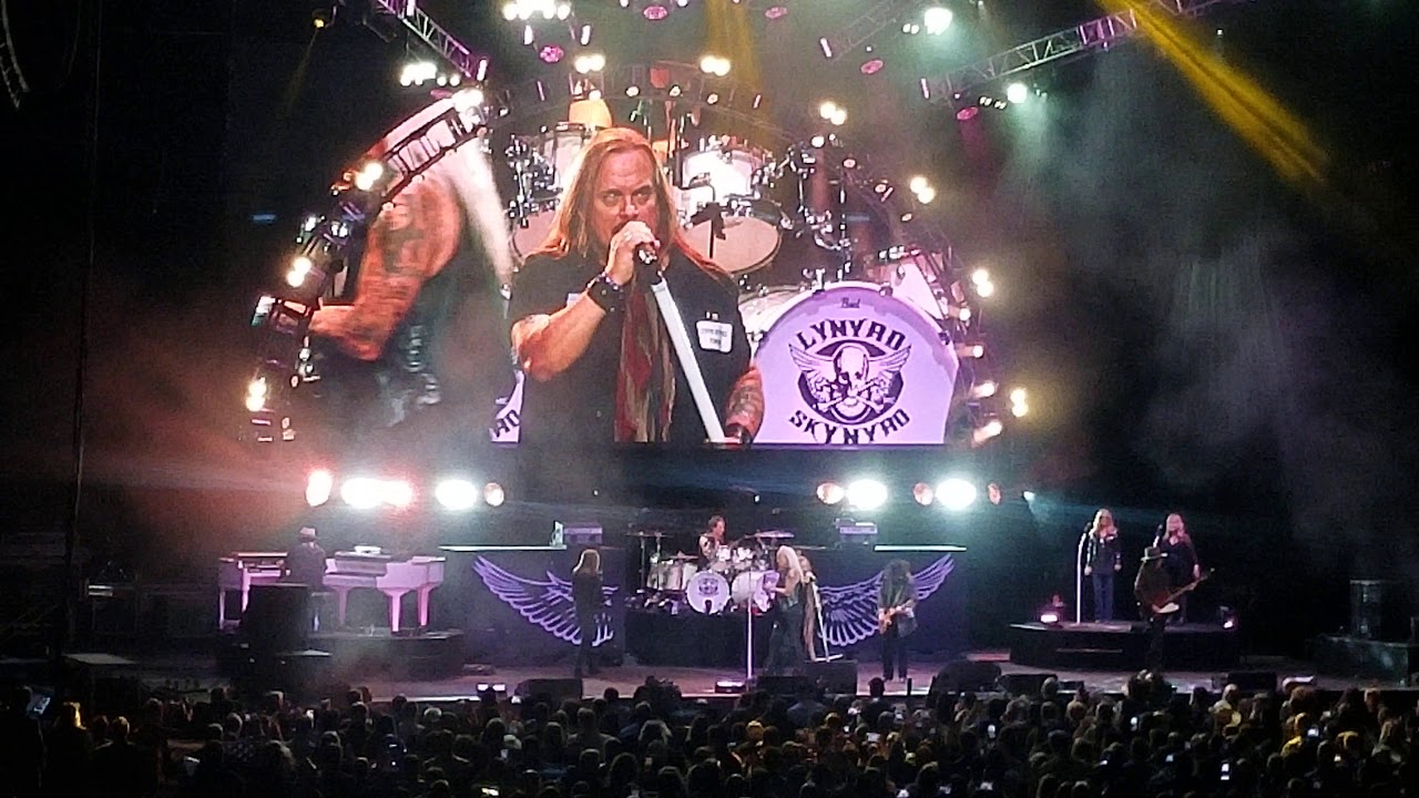 Simple man Lynyrd Skynyrd live at the AAC - YouTube