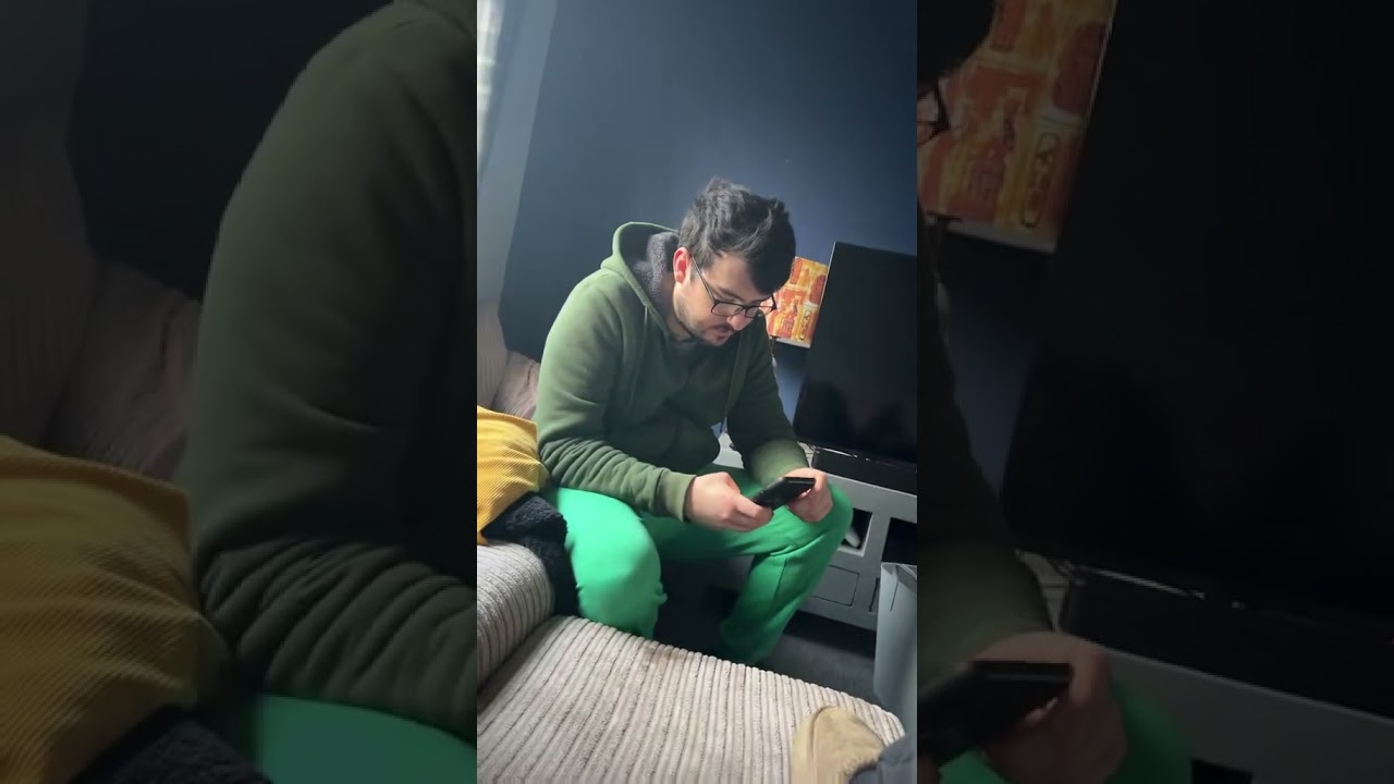 Snapchat notification prank on boyfriend