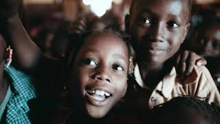 Mama Afrika dit NON! á l&#39;excision (Doku über den Kampf gegen FGM)