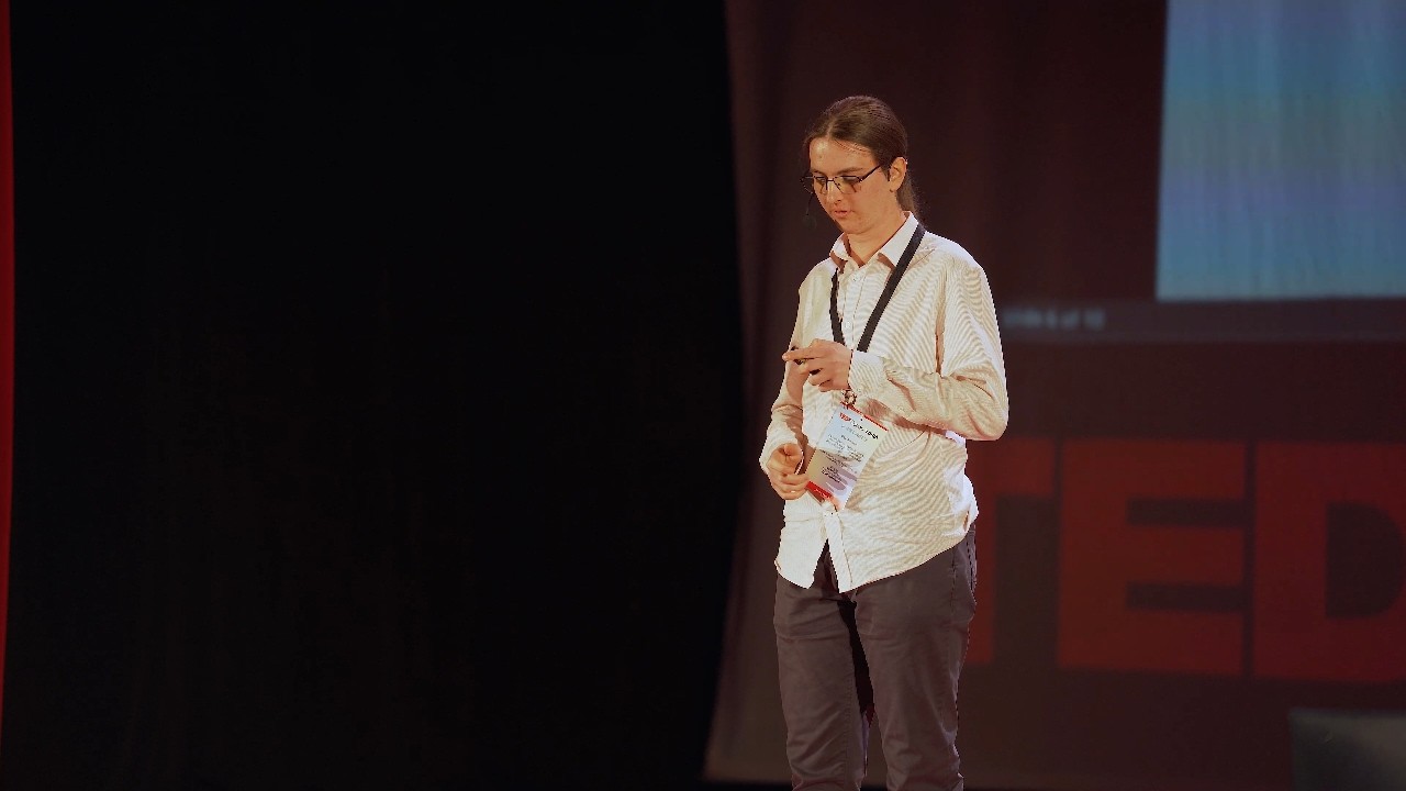 Mai mult decât roboți | Sebastian Tănase | TEDxCopou Youth
