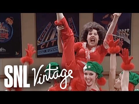 Video Sally O'Malley's Rockette Open Audition - SNL