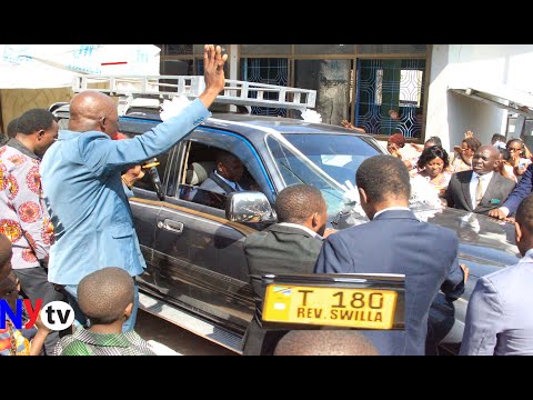 WASHIRIKA WAMNUNULIA GARI LA MAMILION MCHUNGAJI WAO 