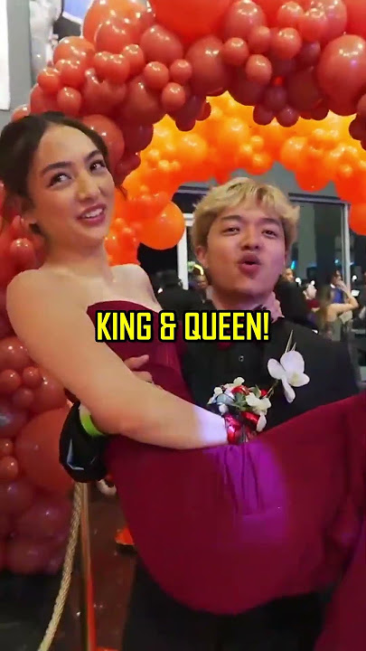 Jason Carried Sakura Into Streamer Prom 😳