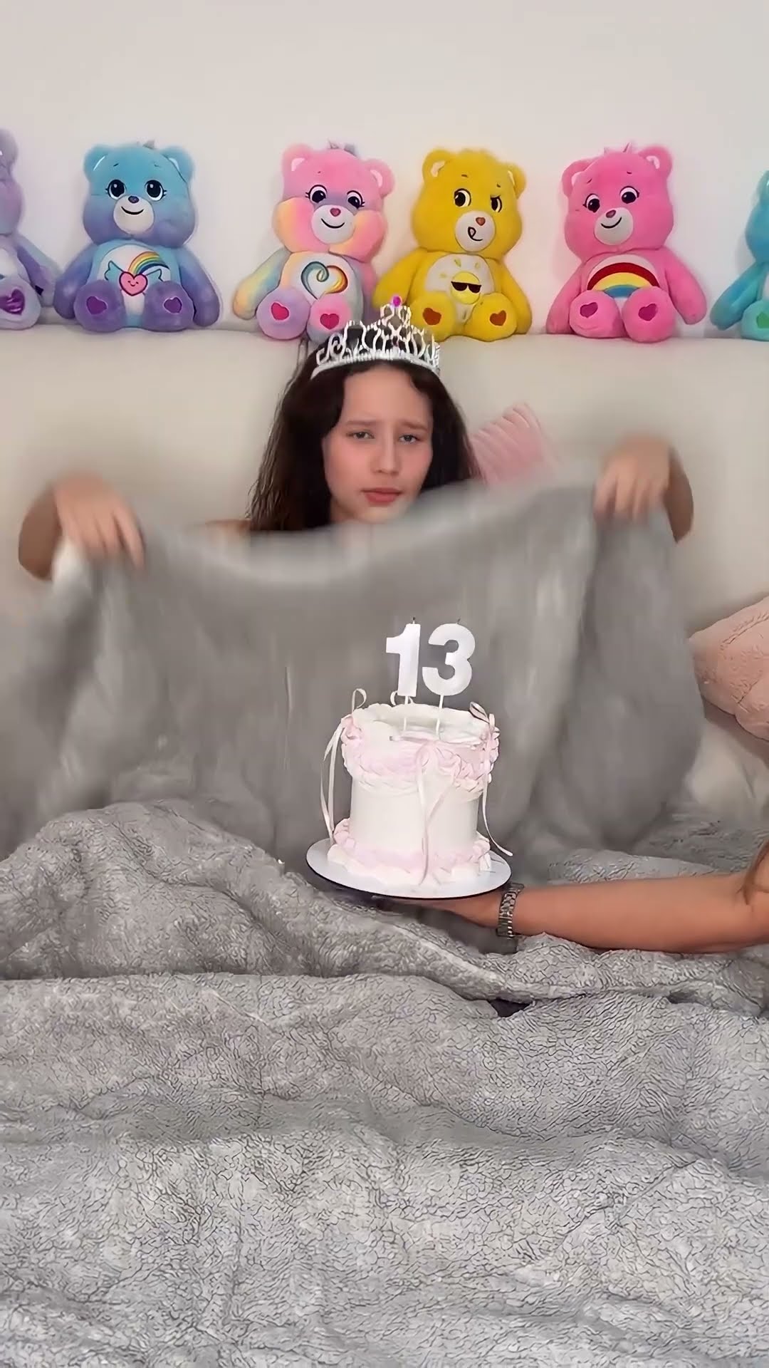 Today is my 13th birthday ? #valentinapontesofc