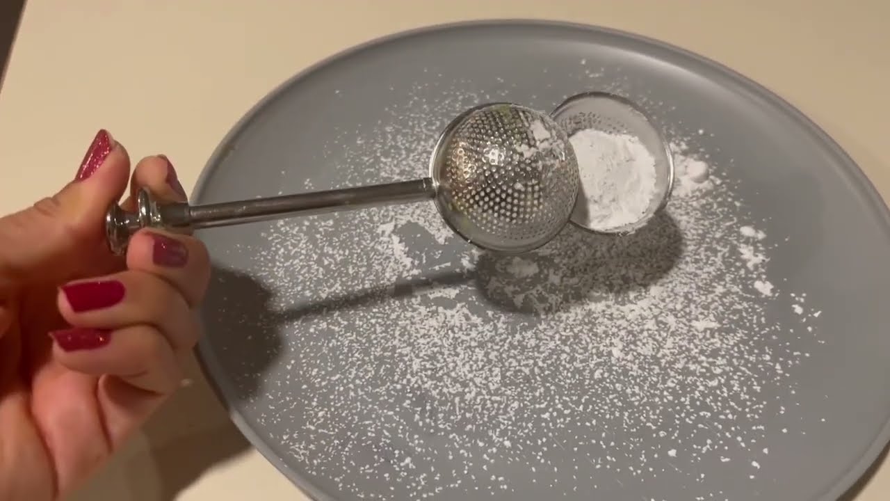 Honest review of Powdered Sugar Shaker