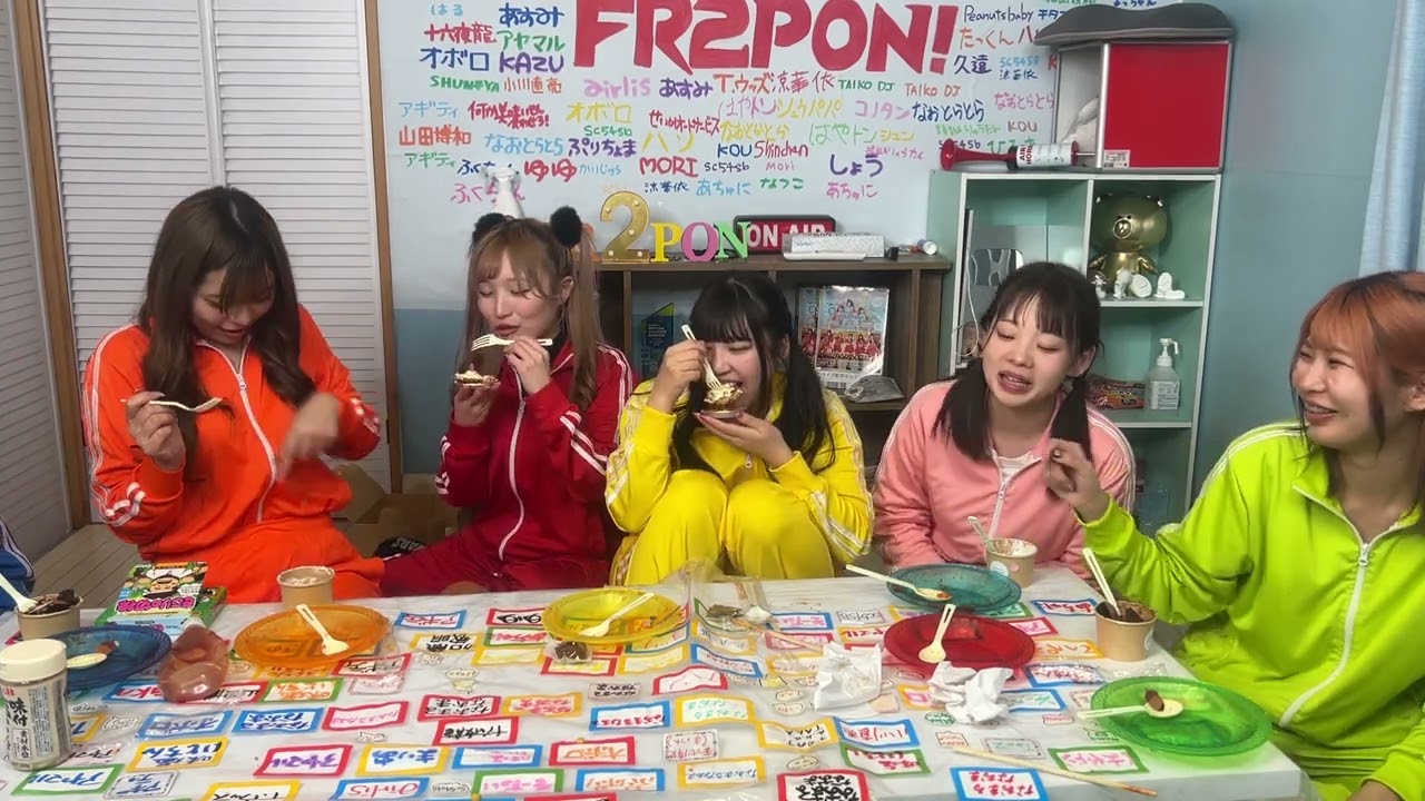 バレンタインにいっぱいチョコ貰いました♡