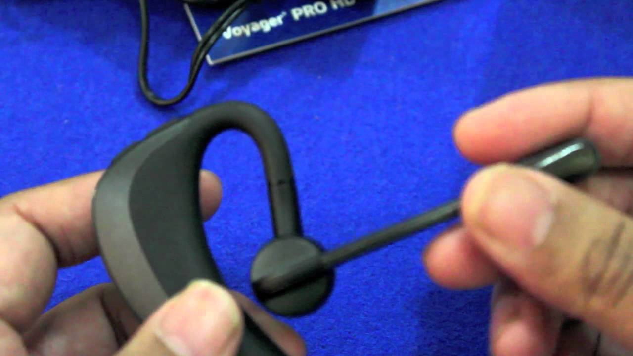 eenzaam Flikkeren abortus Plantronics Voyager Pro HD Bluetooth Headset Review - YouTube