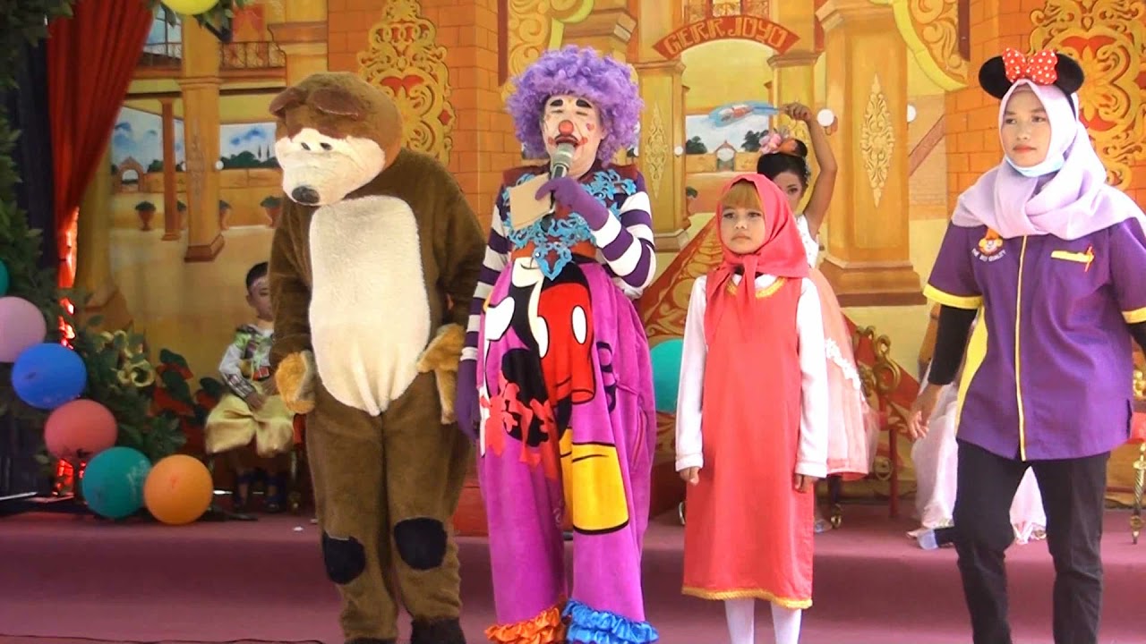 Kehadiran Marsha and The Bear Ultah Yeriko Badut Istana Gerr Joyo