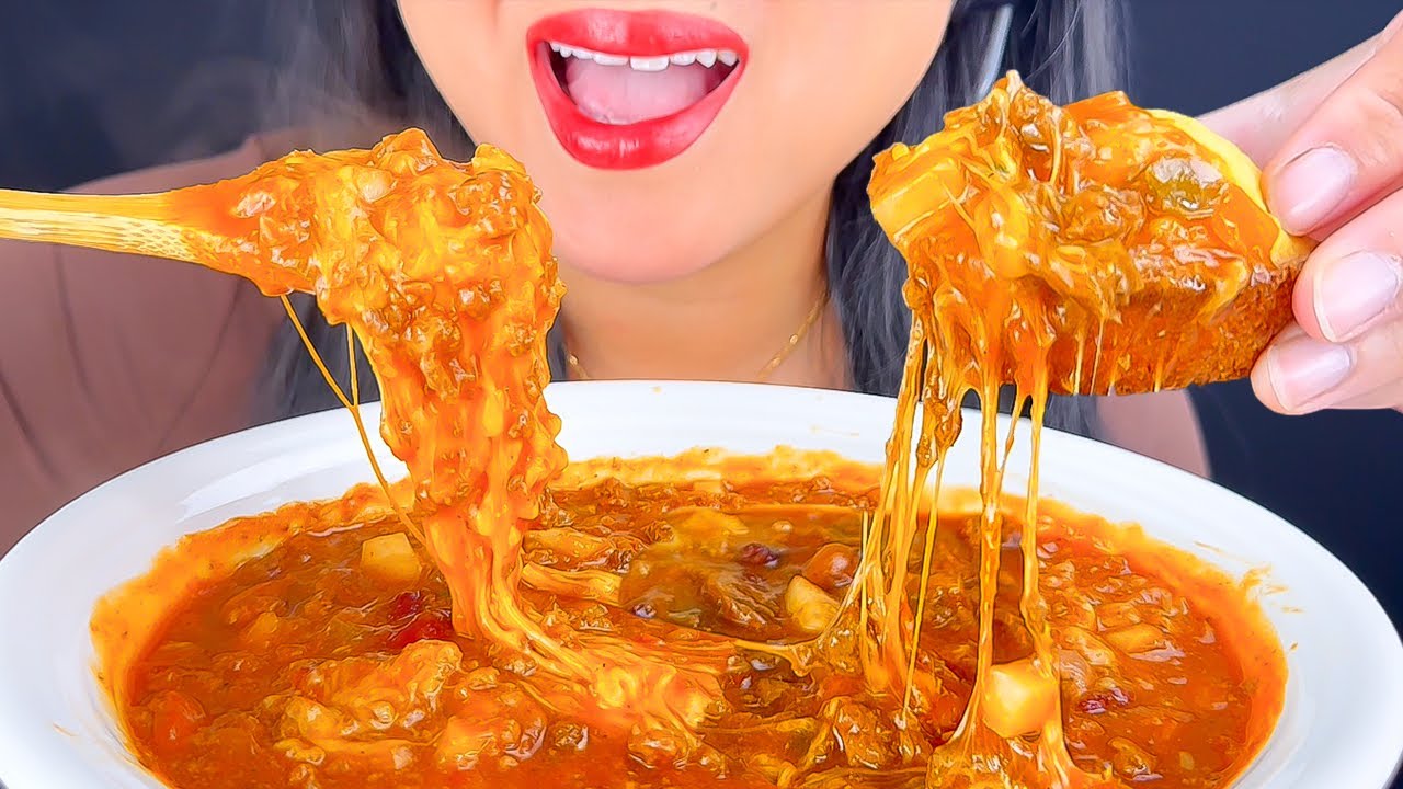 ASMR CHILI CHEESE AND CORN BREAD