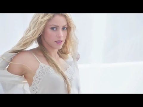Shakira'dan şehvetli striptiz!