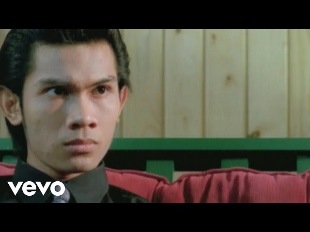 The Changcuters - Hijrah Ke London (Video Clip) class=