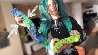 I made sweaters for my snake 😅 + my animal room