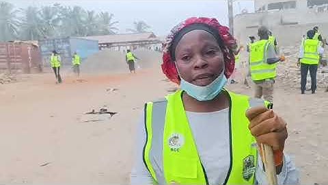 MARIAMA KHAN OF THE  URBAN YOUTH LED CLEANING SYSTEM PROJECT TALKING