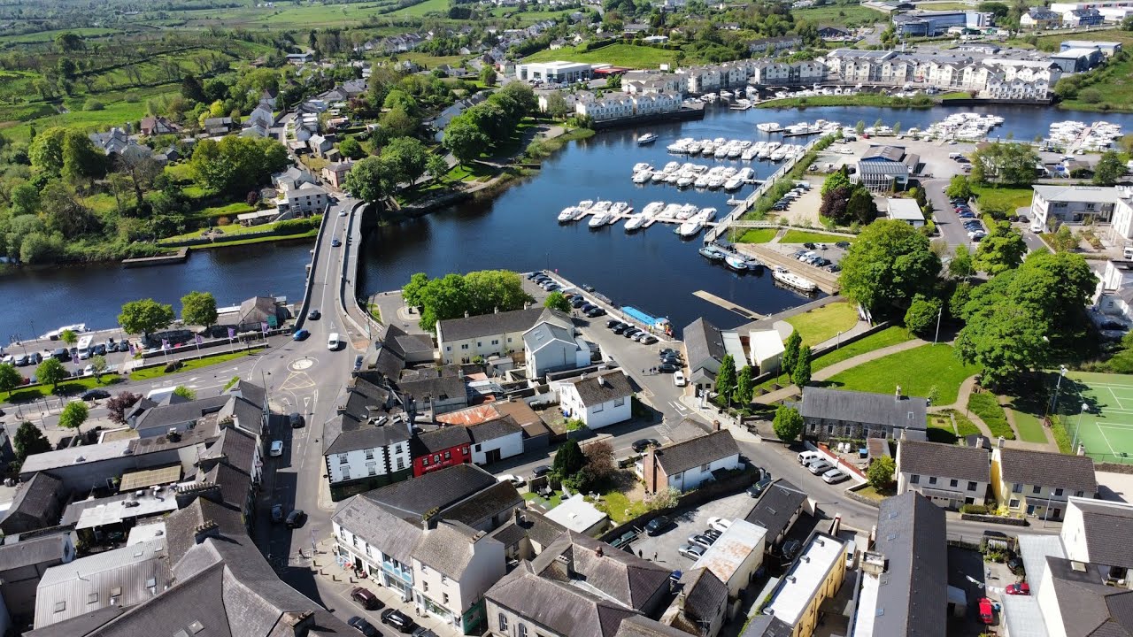 Property for sale in CarrickonShannon, Ireland. 5 Bedrooms, Airbnb