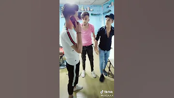 رنت هاتف جديدة ارجو ان يتم تنزيلها ههههههههه 