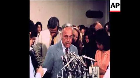 SYND 19 7 74 PRESIDENT RICHARD NIXON'S LAWYER, JAM...