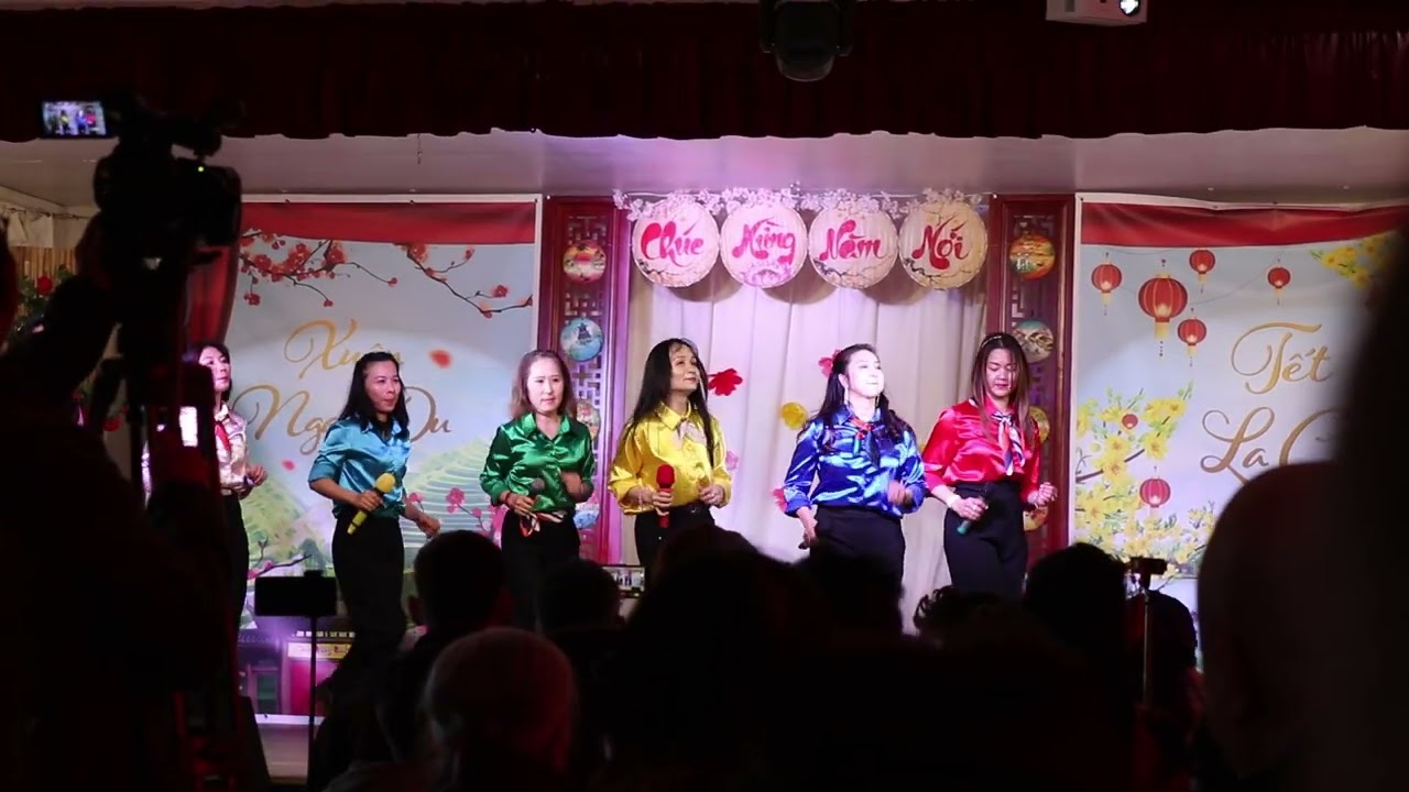 Du Xuân ở Chùa 01/03/26. Xuân Yêu Thương , nhóm Tỷ Muội