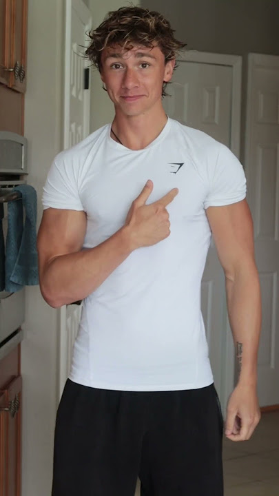 Gymshark 1/4 zipper pullover 