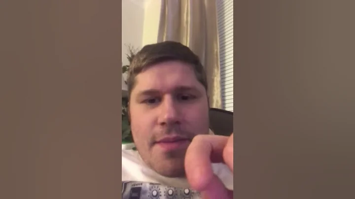 Tokar sings little finger