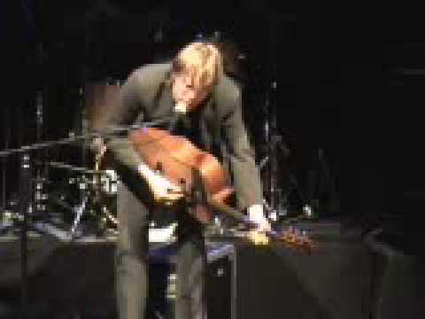 Obejrzyj Standing at the Crossroads - Robert Johnson song - by ralph de jongh w YouTube Obejrzyj Standing at the Crossroads - Robert Johnson song - by ralph de jongh w YouTube