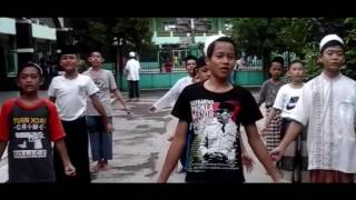 KUDU NONTON !!!! Cinta terlarang ala Santri