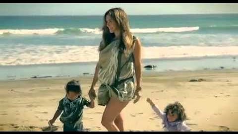 Jennifer Lopez Backstage Gucci