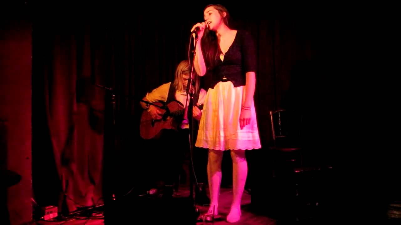 Josienne Clarke - "Orphan Girl" (Cover) @Green Note