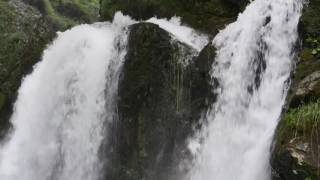 12 Hours of Water Rushing over a Roaring Waterfall - Natural White Noise screenshot 3