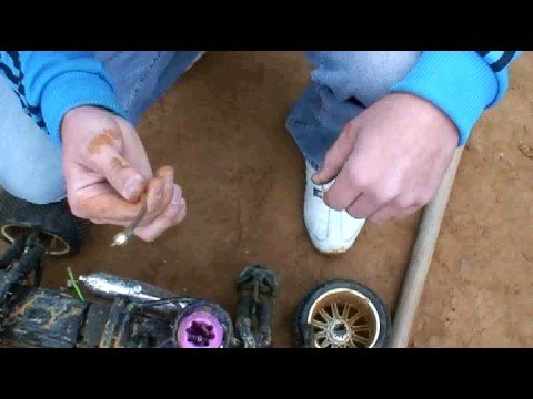 HPI Savage X SS Crash - losing a tire