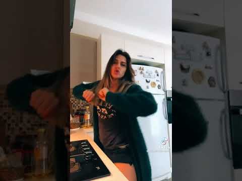 Tuğçe Melisa Demir twerk videosu izle