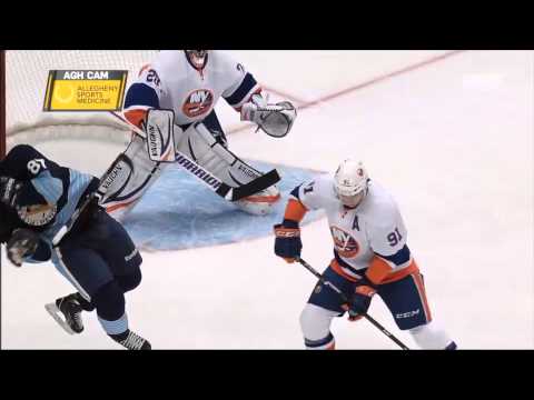 Sidney Crosby gets a puck in the face vs Islanders - NHL 30/3/13