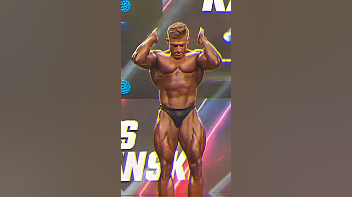 URS KALECINSKI🐻 LEGENDARY ARNOLD POSING🥶 #bodybuilding #shorts #urskalecinski #arnoldclassic #arnold