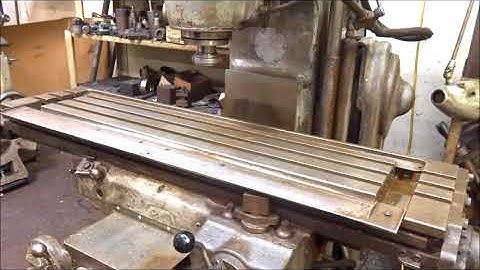 Kearney & Trecker No 2CH Vertical Milling Machine