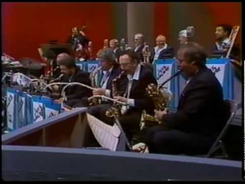 Terry Gibbs Big Band - Cottontail