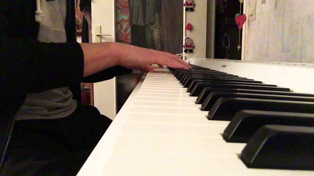 Sur le sol - Lomepal (piano cover) - YouTube Sur le sol - Lomepal (piano cover) - YouTube
