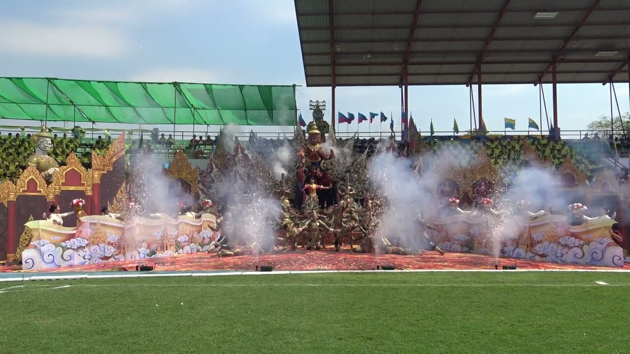 ลีดเดอร์และสแตนเชียร์ โรงเรียนเตรียมอุดมศึกษาน้อมเกล้า นนทบุรี งานกรีฑาจังหวัดนนทบุรี