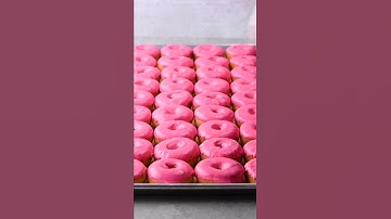 Thumbnail of Donut chocolate drizzle #shorts