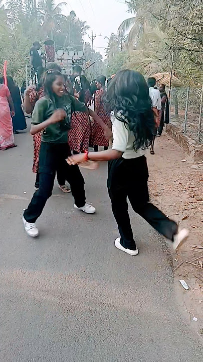 valakilukana kunjole💃🏻💃🏻🔥🔥🔥🔥#Valakilukkana #kalabhavanmani #song