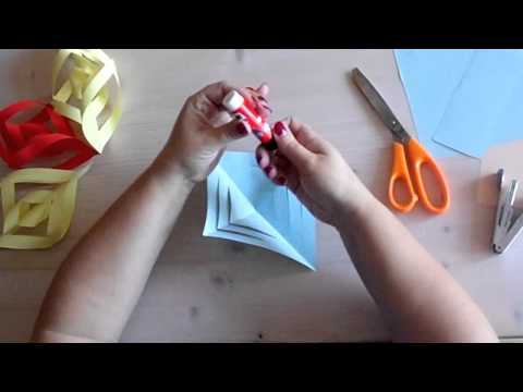 Videó: Hogyan Készítsünk Karácsonyfát Kartonból és Színes Papírból
