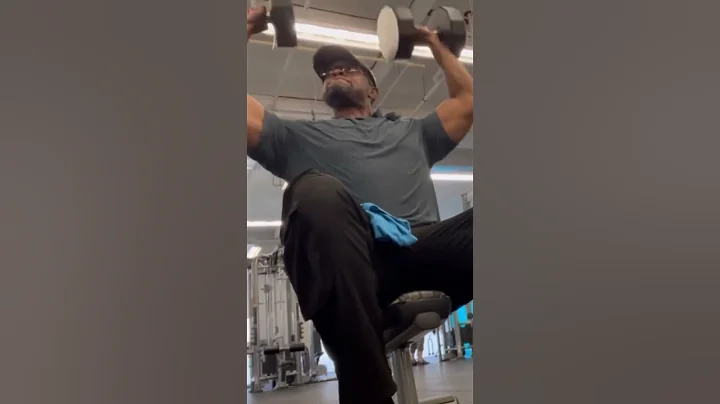 Full Armour - Arnold Shoulder Press!!! #arnoldpress