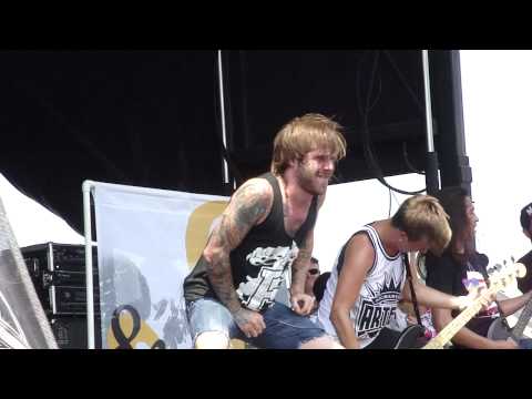 Of Mice & Men - The Ballad of Tommy Clayton (Live 2010 Warped Tour)