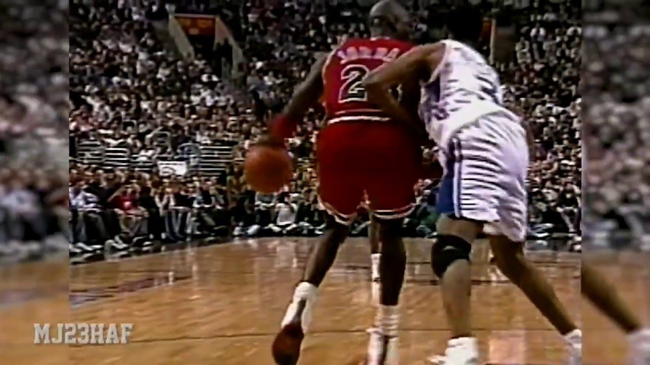 Michael Jordan FOI HUMILHADO por Allen Iverson!  (12/03/1997)