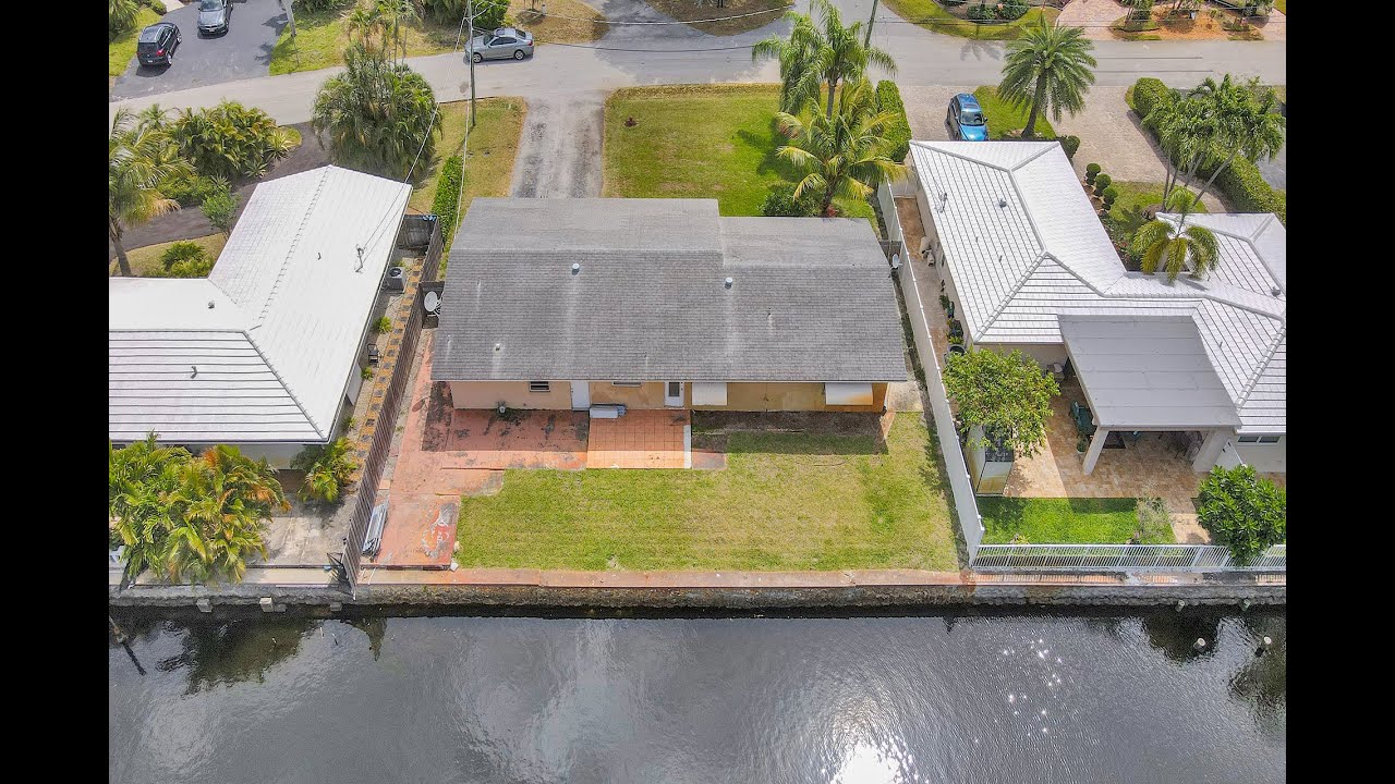 FOR SALE! 3301 NE 18 Ter Oakland Park FL Bella Mar Real Estate By